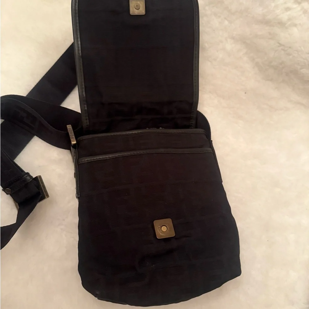Fendi Black cross body Bag - Picture 6 of 15